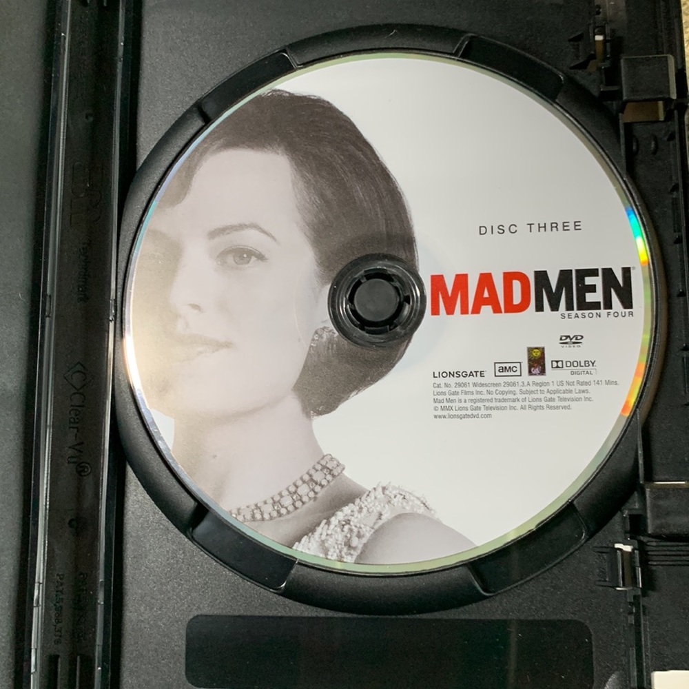GUC Mad Men season 4 discs 1-3 - Picture 12 of 13